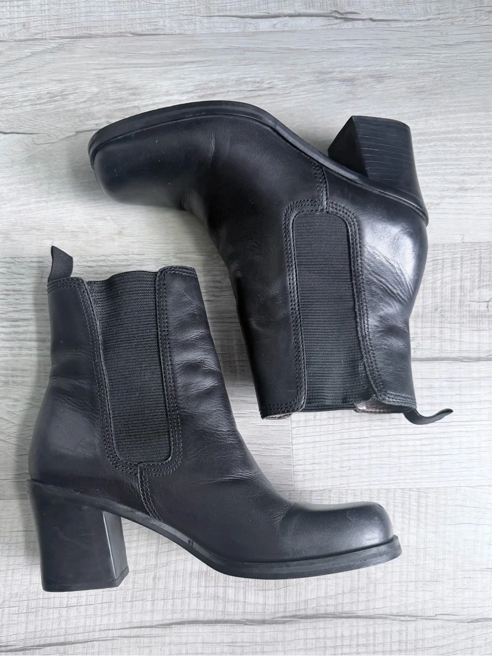 Nine West Black Leather Chelsea Block Heel Ankle Boots